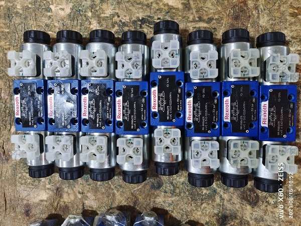 力士樂(lè)電磁換向閥R900561278 4WE6E6X/EG24N9K4